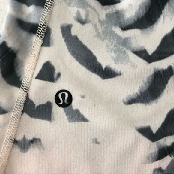 Lululemon Dance To Yoga Tank Pretty Plume Angel Wing Black / Black - Picture 15 of 16